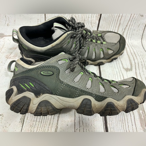 oboz Shoes - Oboz Hiking Shoes Womens US Size 9 Sawtooth Trail Sneakers Waterproof Leather
